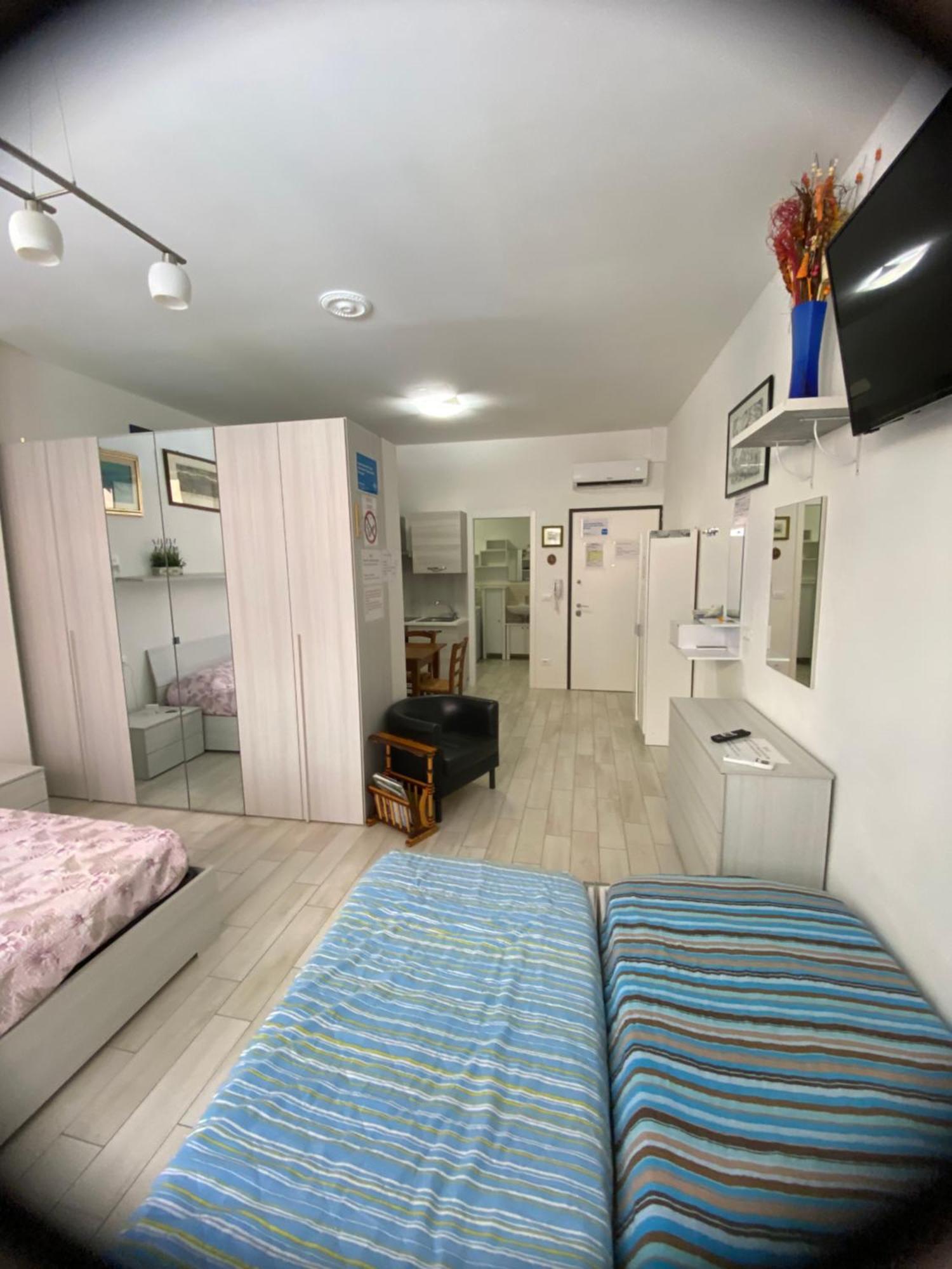 Appartamento House Apartment Tabe Centro โบโลญญา ภายนอก รูปภาพ