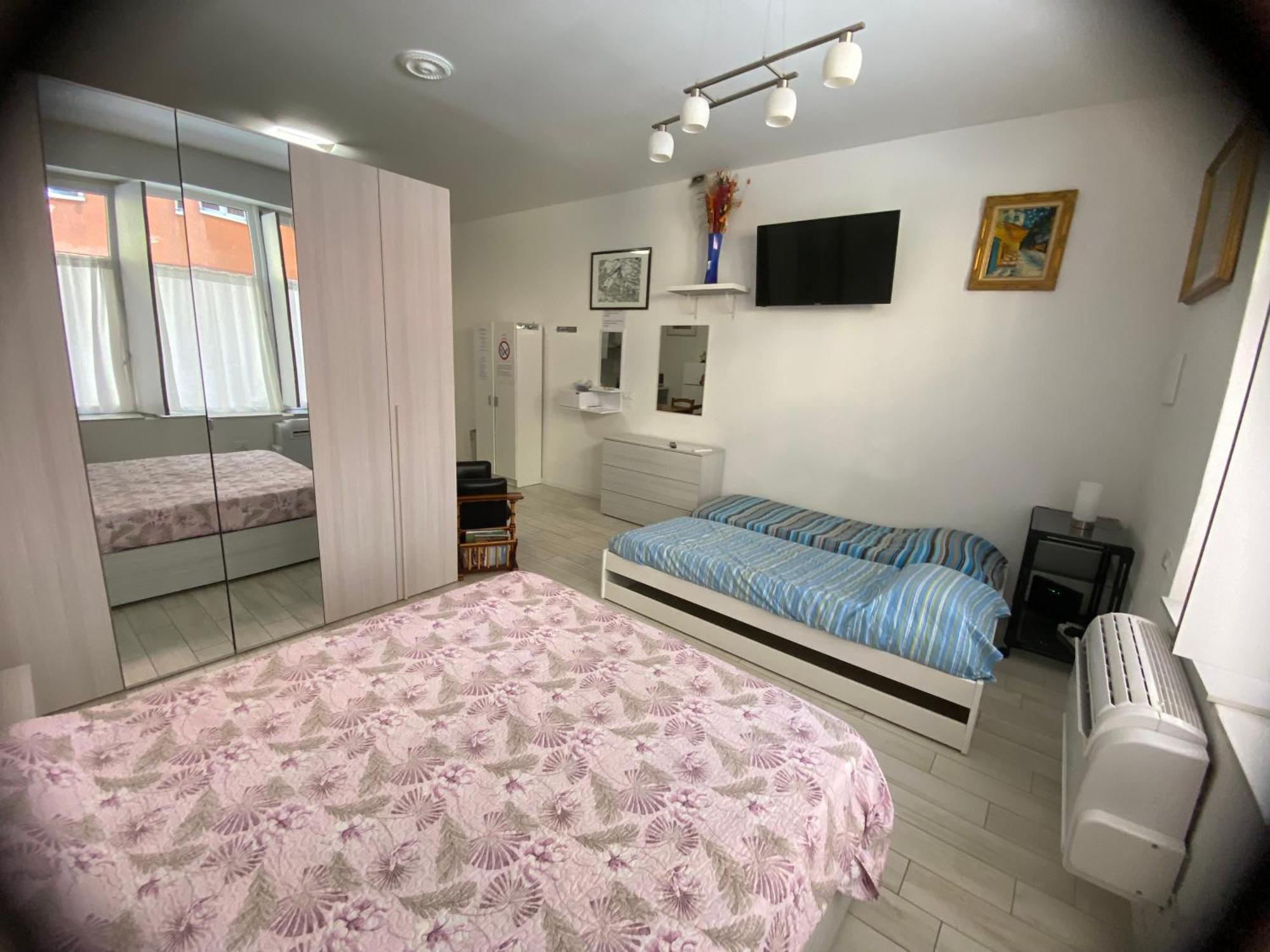 Appartamento House Apartment Tabe Centro โบโลญญา ภายนอก รูปภาพ